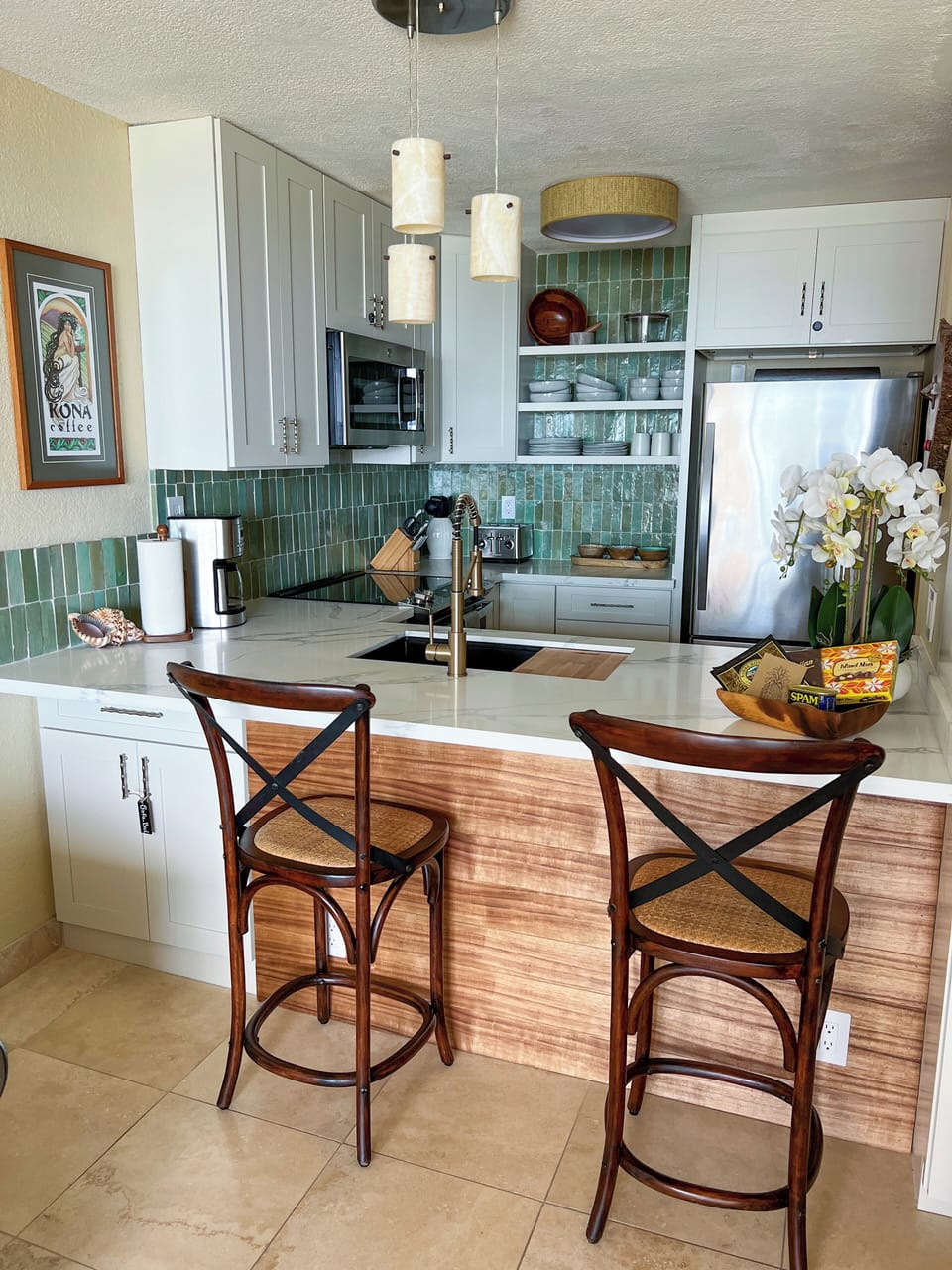 Counter seating perfect for eating, talking while prepping meals or even working
