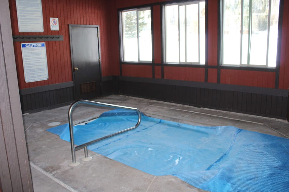 jacuzi in club house