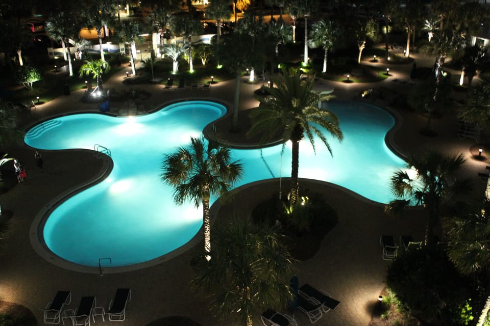 Lagoon Pool - nightime 