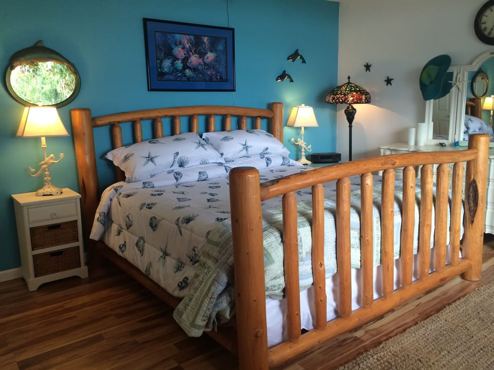 Bedroom 1: The Master King - Sleep well!