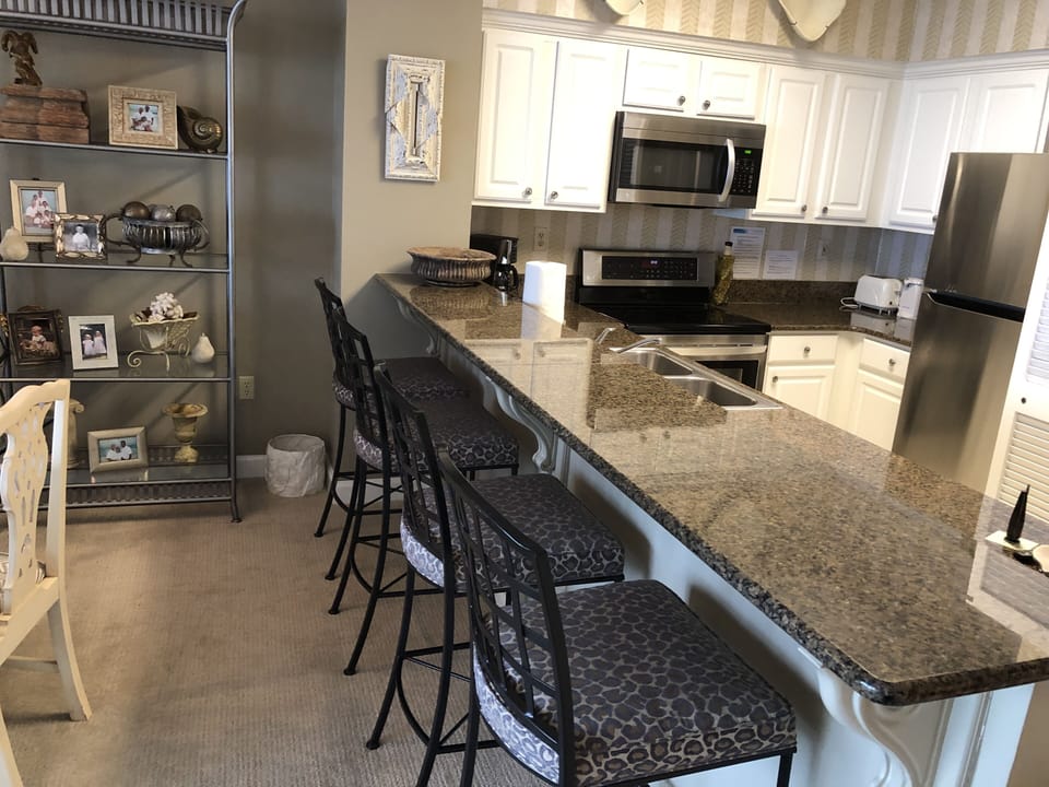 Breakfast Bar
