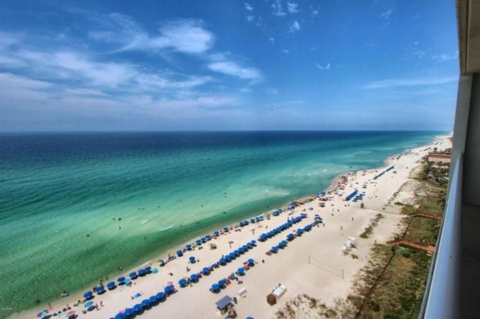 50 shades of blue
