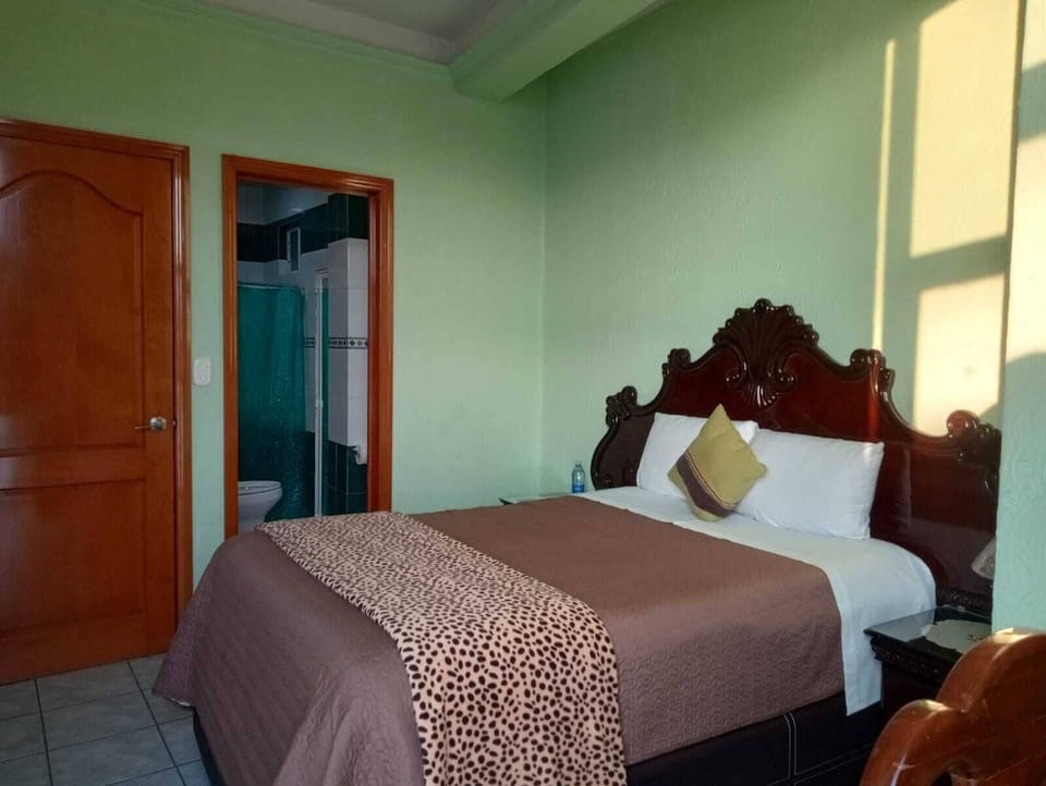 Single Room, 1 Double Bed | Premium bedding, desk, iron/ironing board, free WiFi