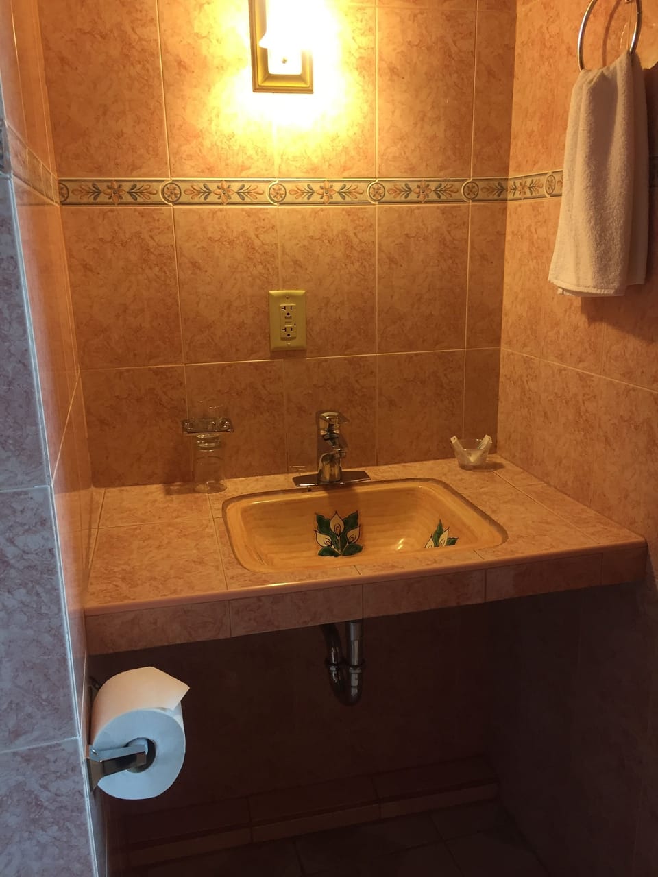 Single Room, 1 Double Bed | Bathroom sink