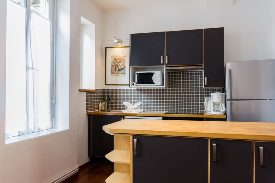 Well equipped Kitchen