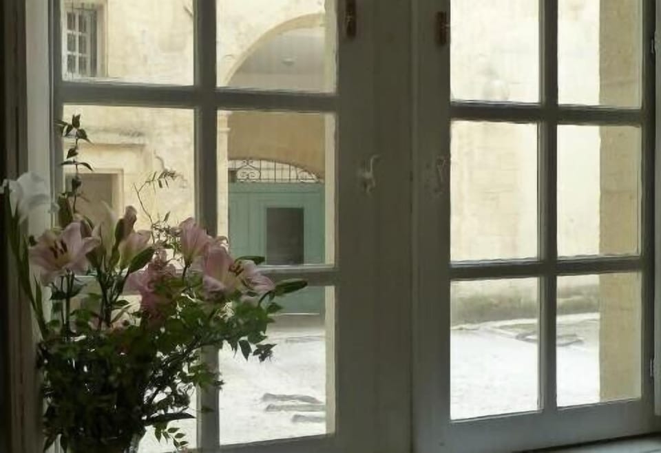 WIEW OVER THE INNER COURTYARD