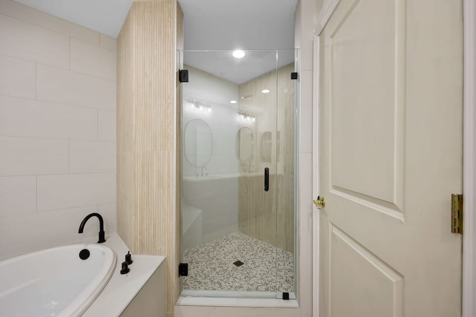 En Suite with Shower