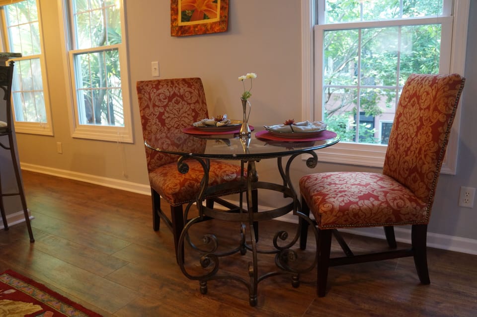 Jones E Carriage house Dine overlooking the courtyard