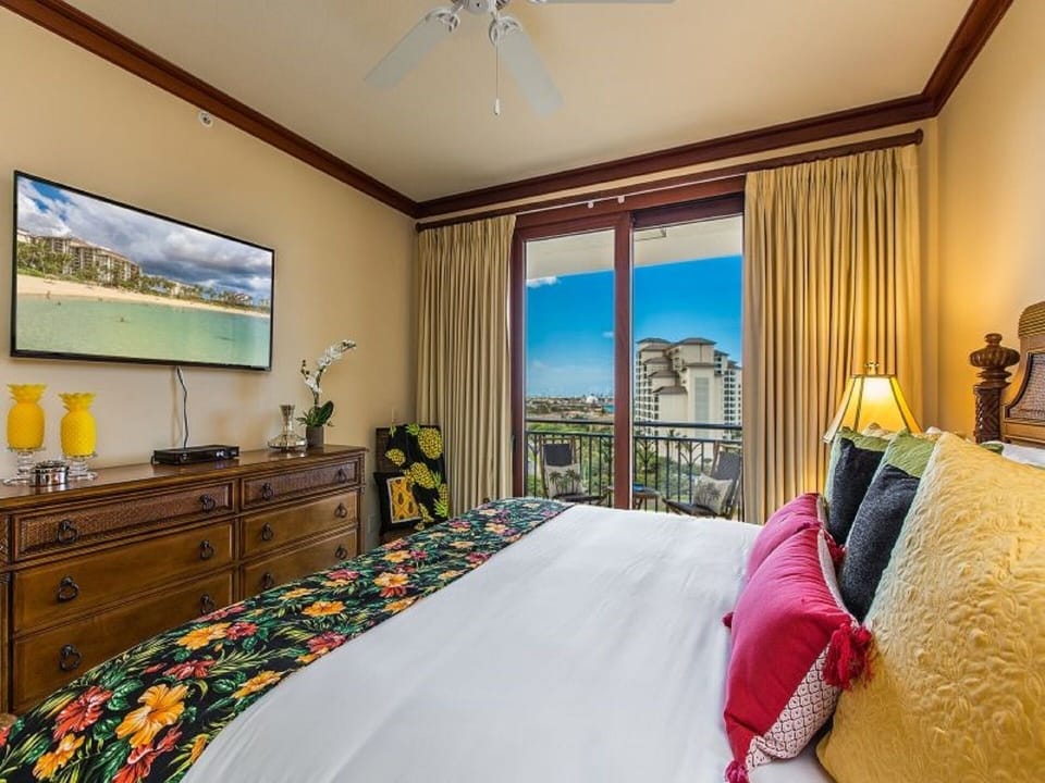 Master bedroom looking out onto private lanai