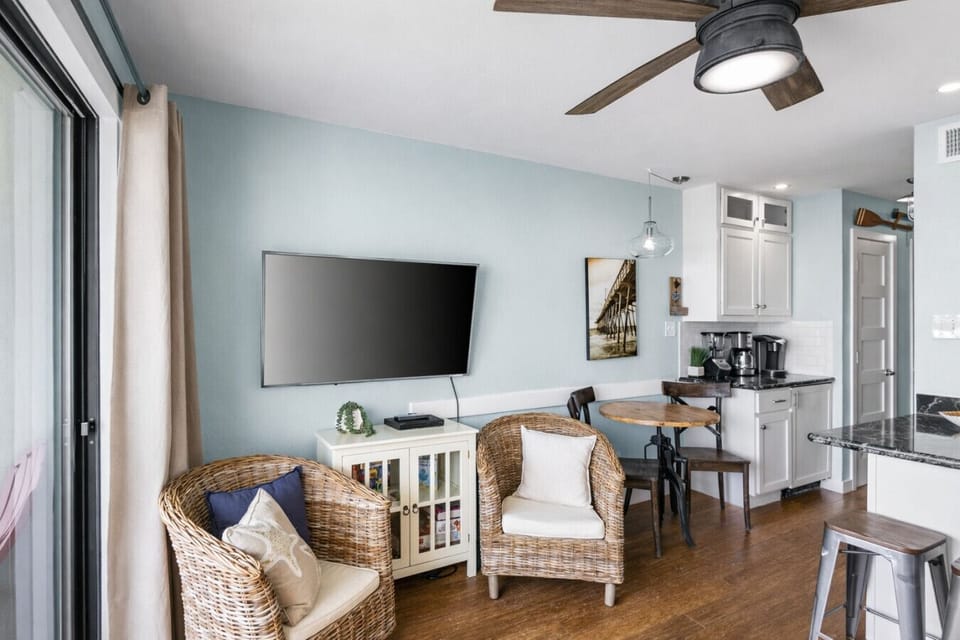 Kick back after the beach or a conference day—stream your favorites on the Roku smart TV and settle into Galveston, TX comfort.