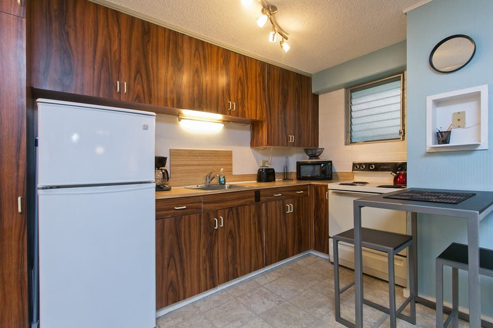 Full size fridge, oven and stove top