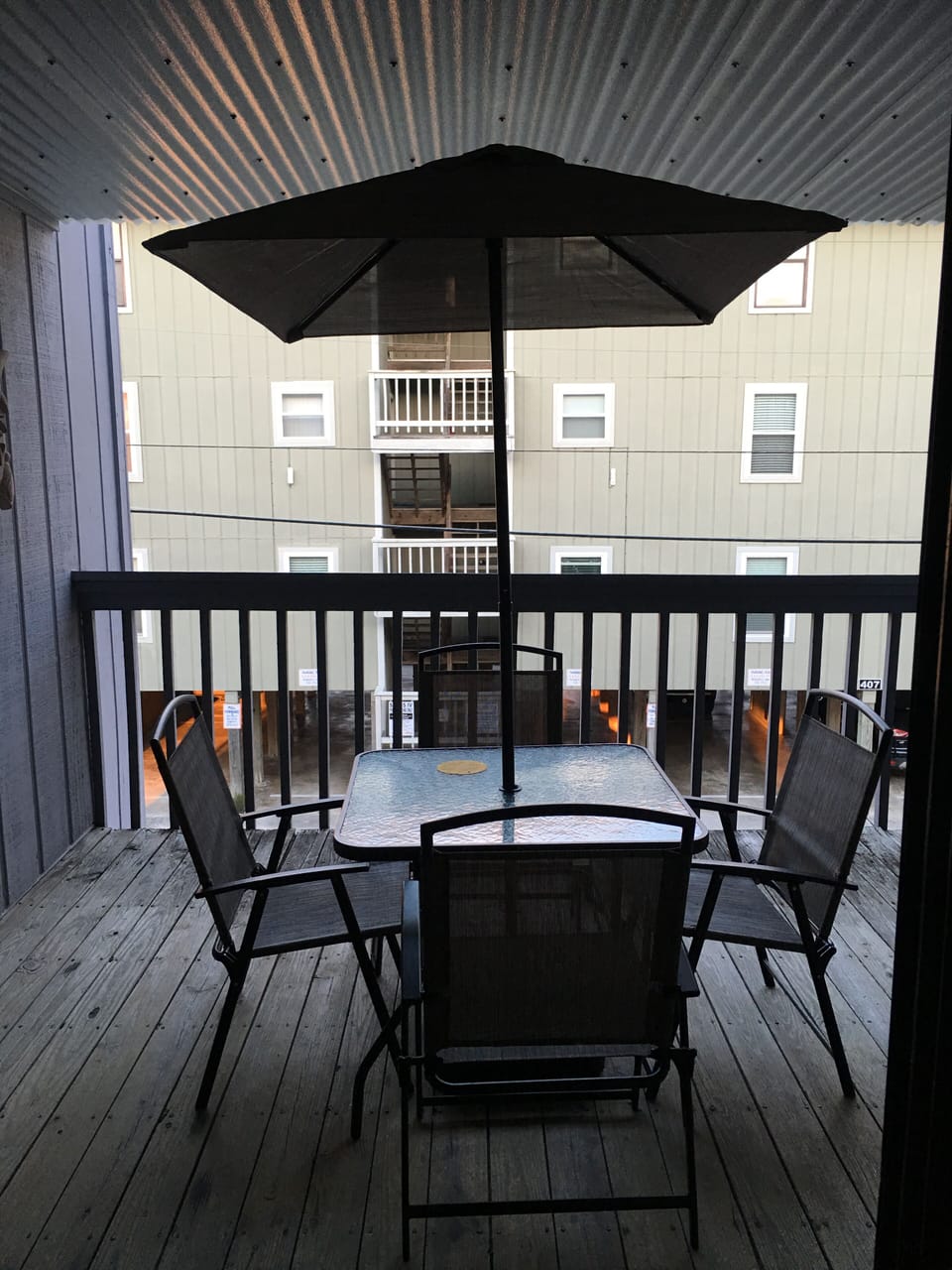 Entry deck