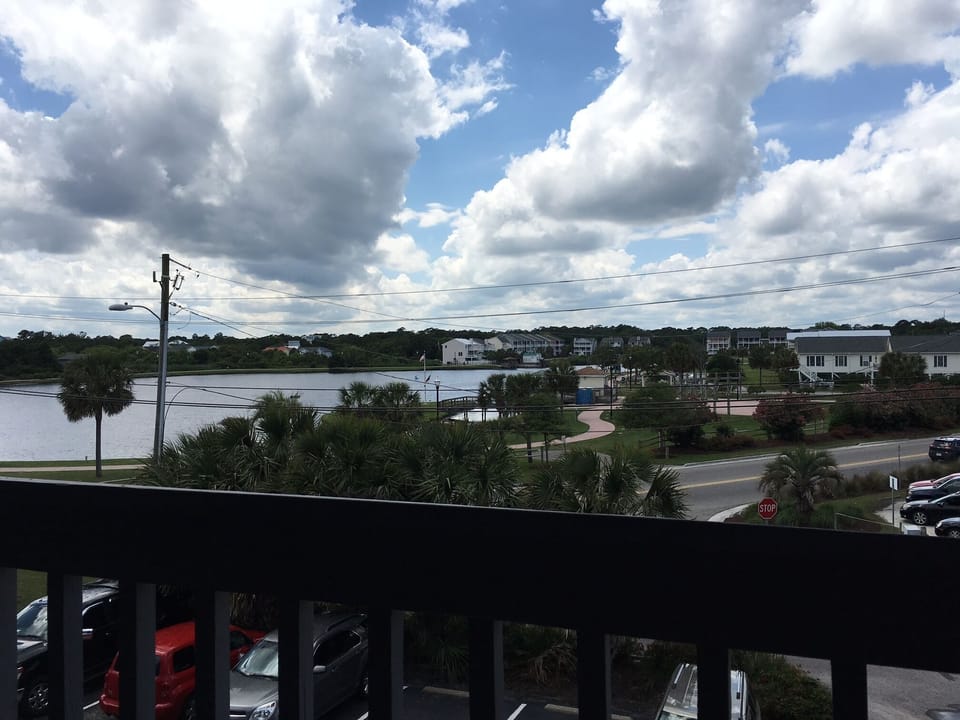 Bedroom/lake view deck