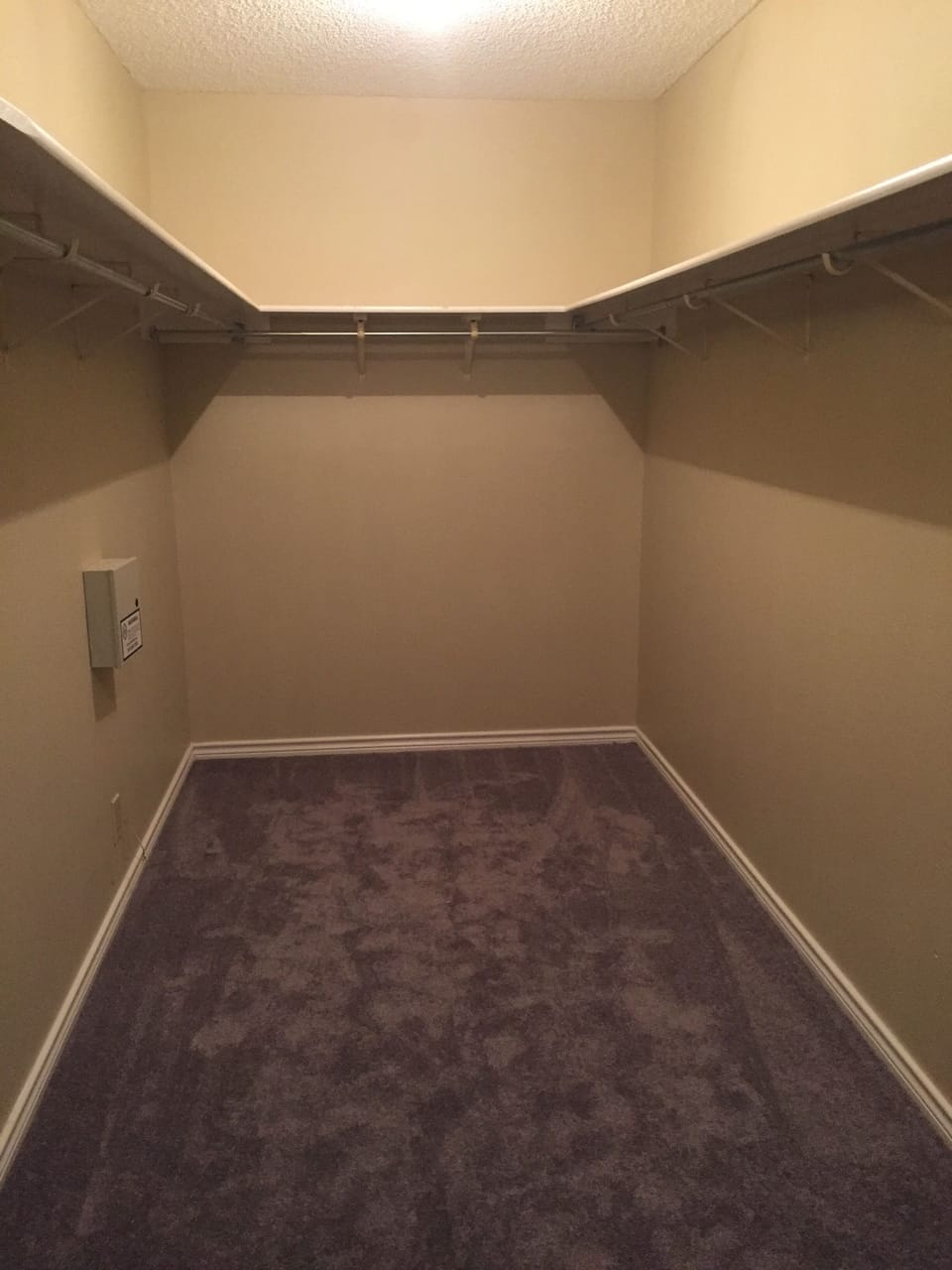 Walking Closet