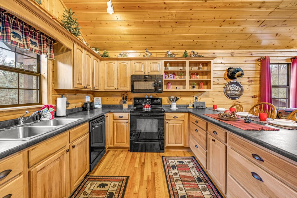 The fully-equipped kitchen has everything you need to whip up your meals 