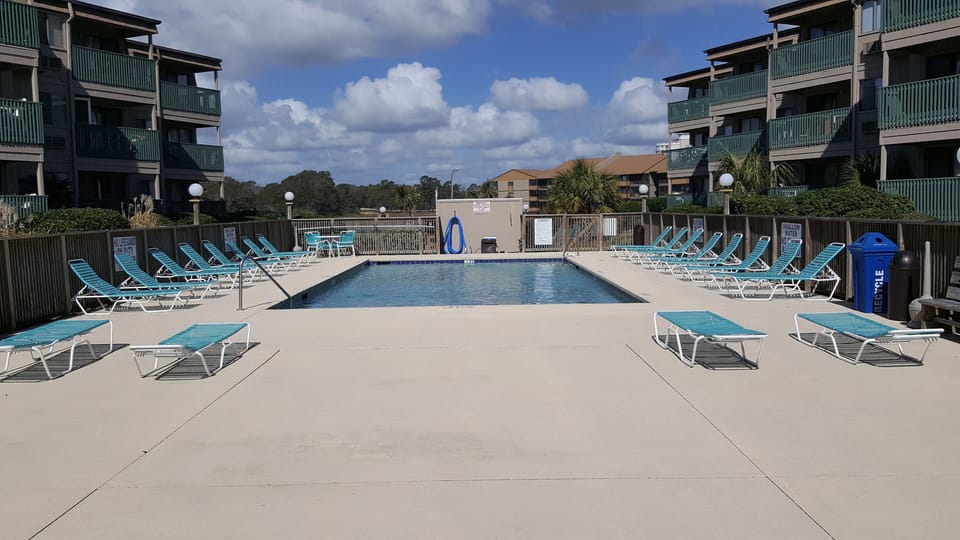 Outdoor Swimming Pool
