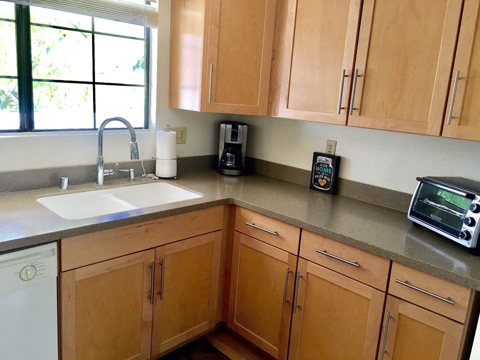 Lot's of kitchen counter space. 