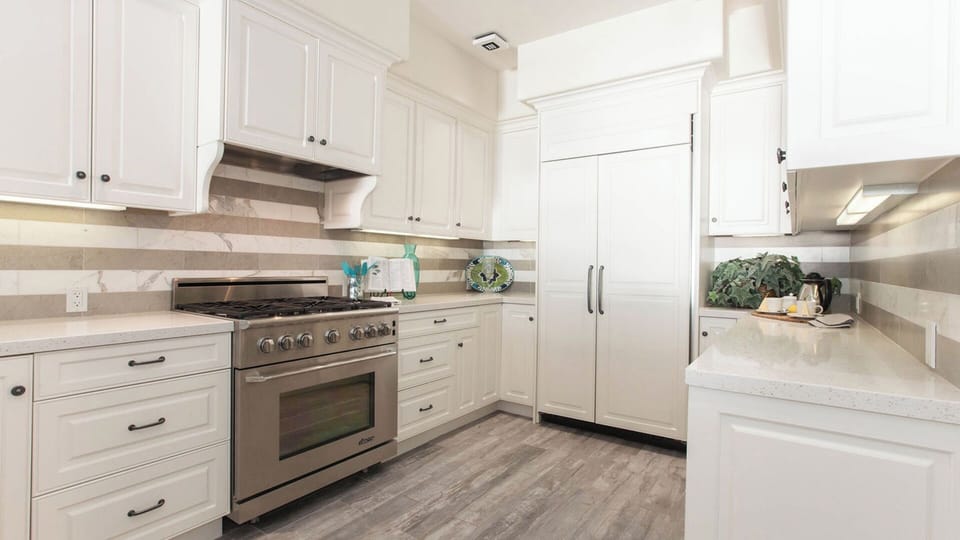 Professional grade Dacor appliances & well equipped for entertaining.