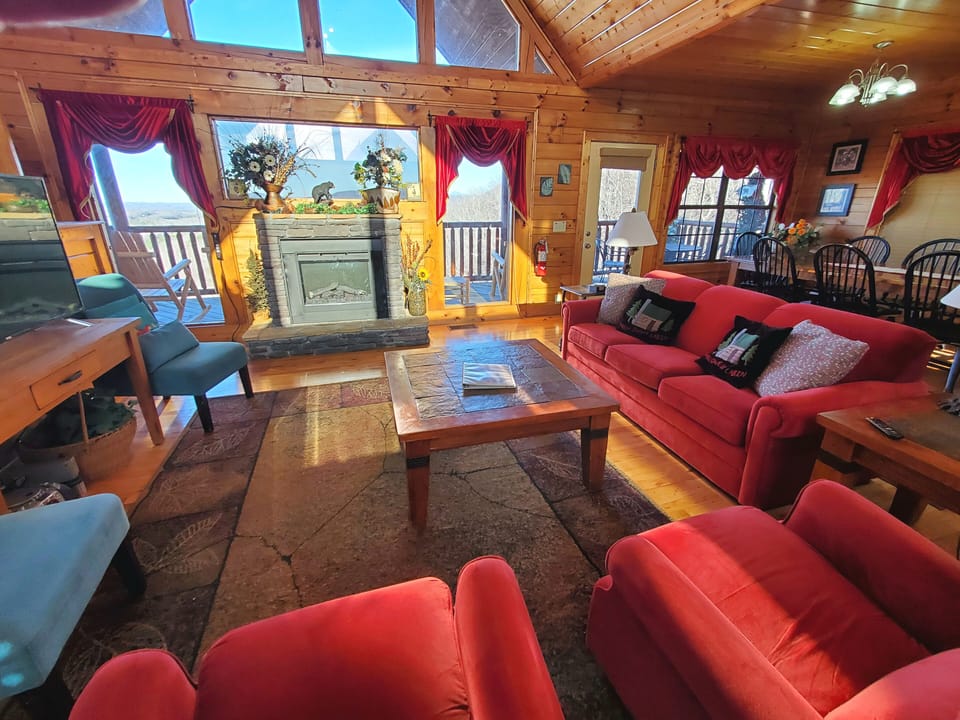 Upper level living room with Queen sofa sleeper