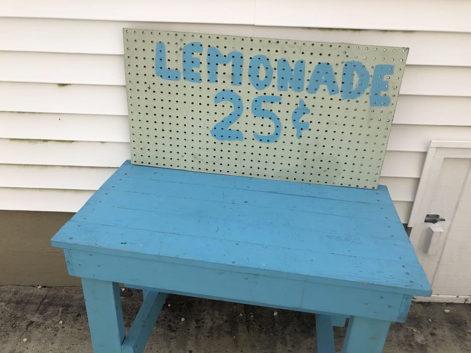 Lemonade stand! Watch your kids make some some arcade cash.
