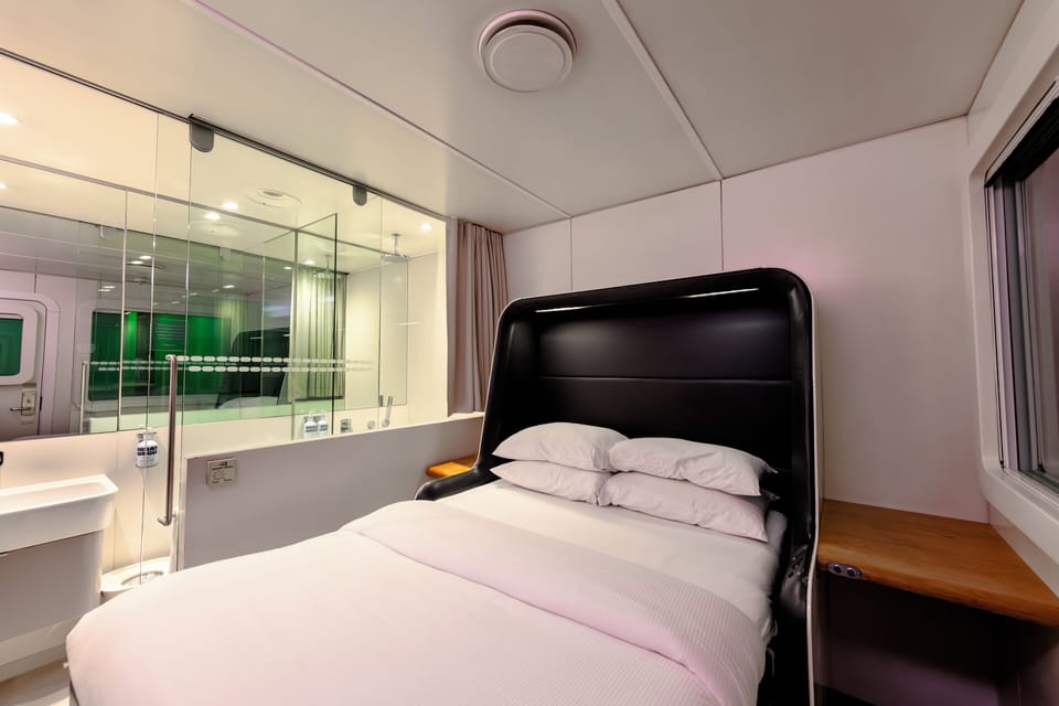 YotelAIR  London Gatwick Capsule hotel in Horley