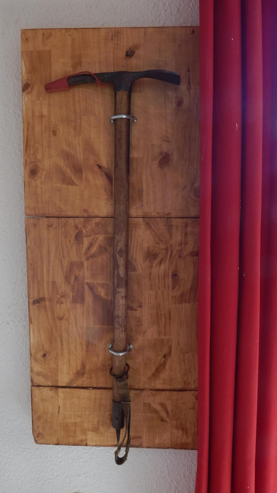 Ice Axe Display
