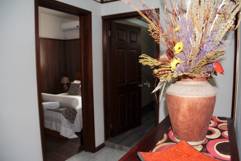 Hallway between bedrooms