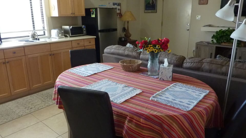 dining table with 4 chairs