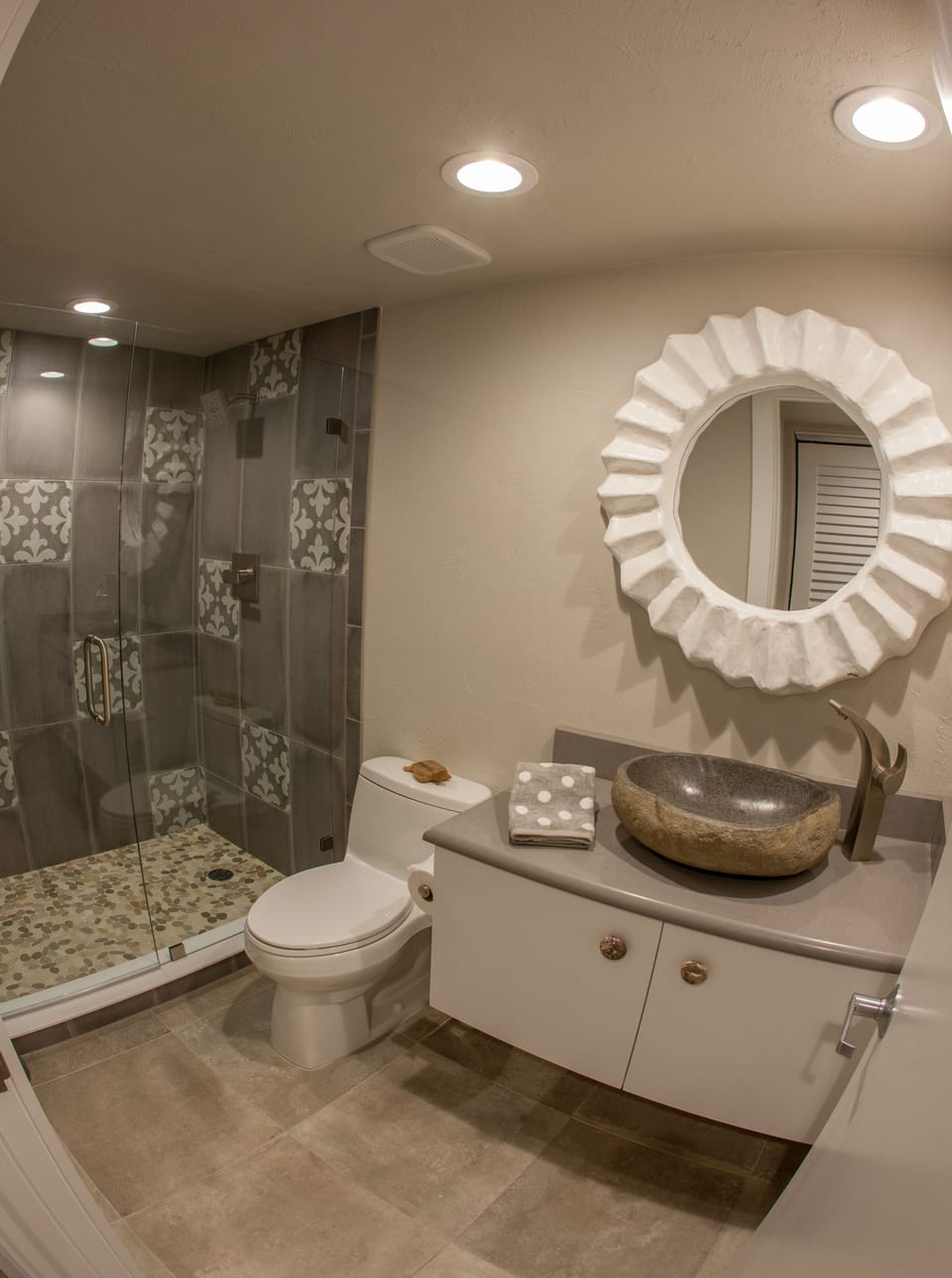 2nd/ guest bath w/ hand carved vessel sink from Bali. This bath will WOW you! 