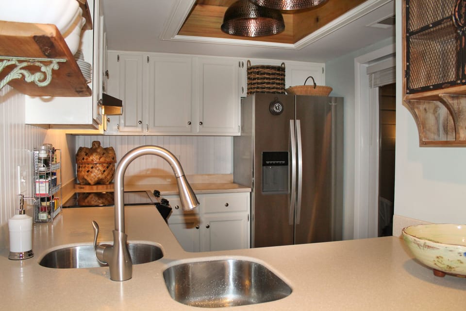 Kitchen view 