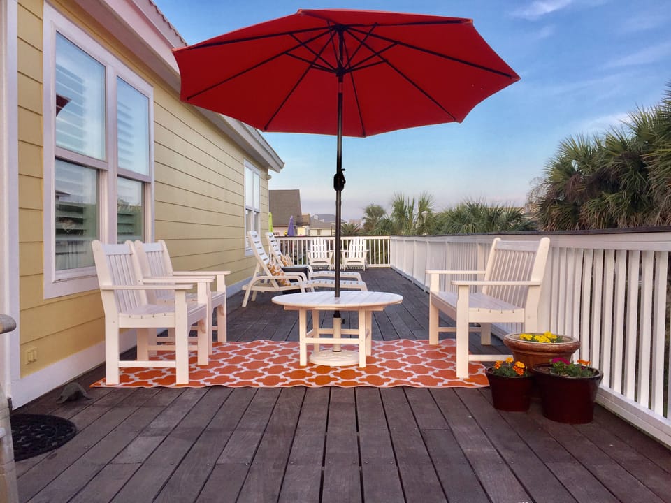 Relax on the wrap around deck, soak up some sun, and enjoy balmy ocean breezes.