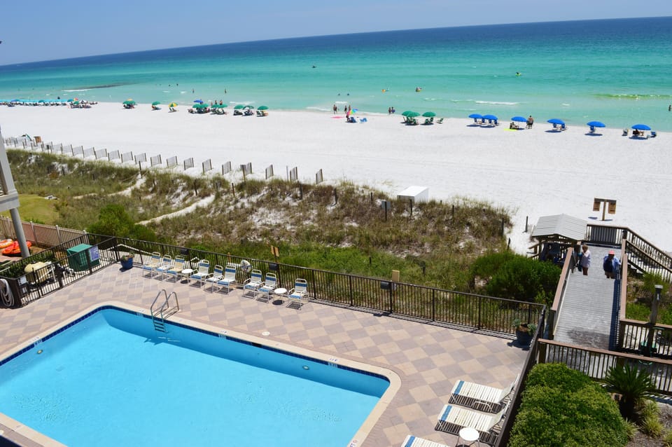 Balcony view of the Gulf and Pool