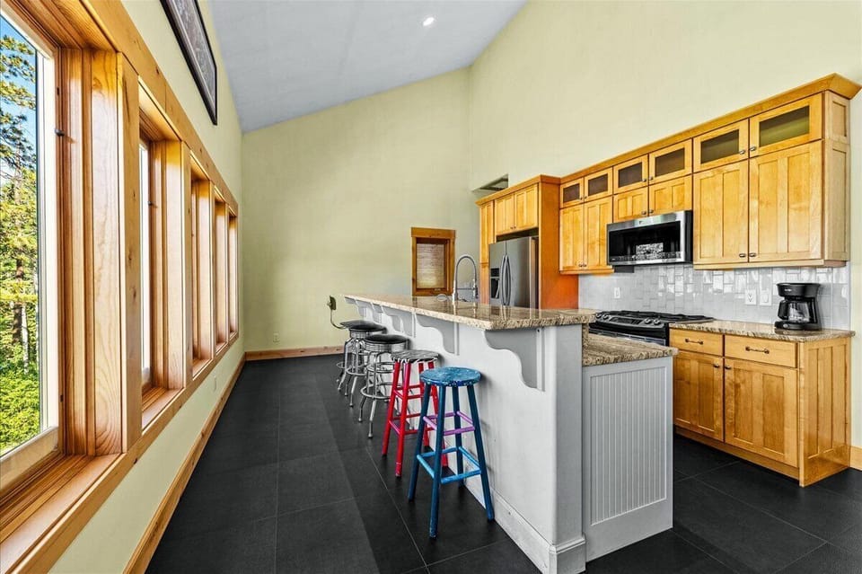 Breakfast Bar