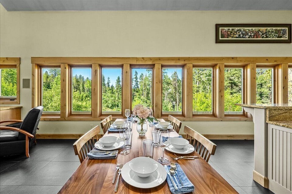 Dining Views