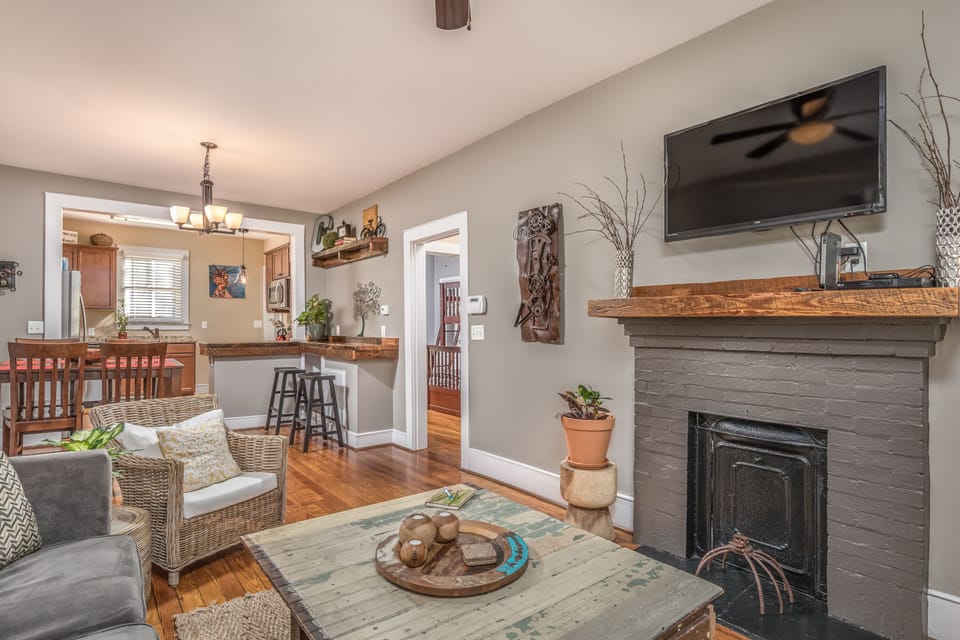 The wall art is provided by local artist Alan Hampton.