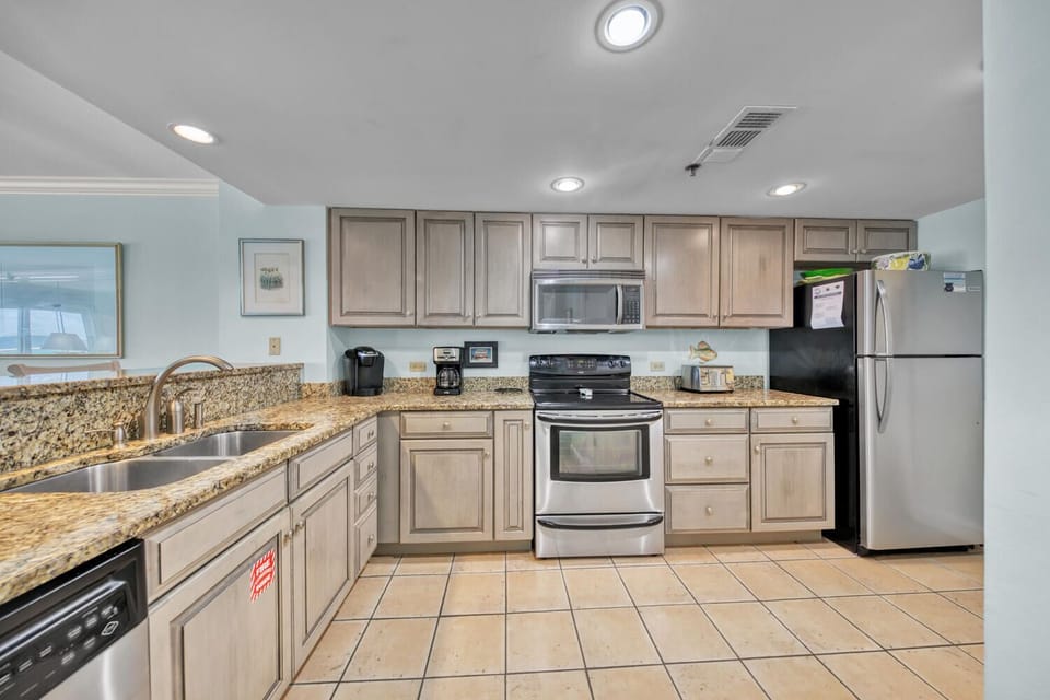 Spacious updated kitchen 