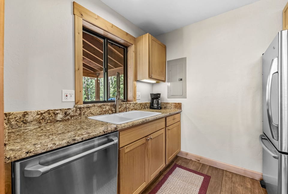 Kitchen 2