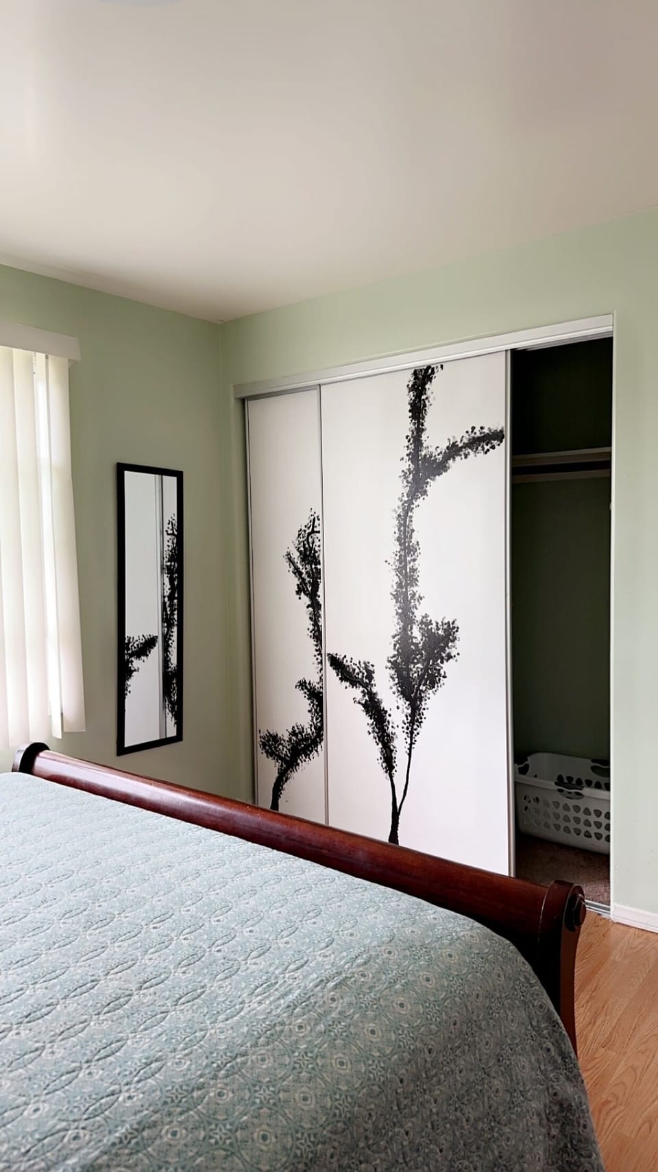 Main Bedroom’s closet
