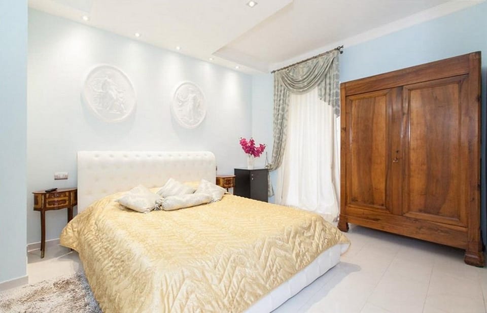 Superior Suite, 1 Bedroom | 1 bedroom, Frette Italian sheets, premium bedding, down comforters