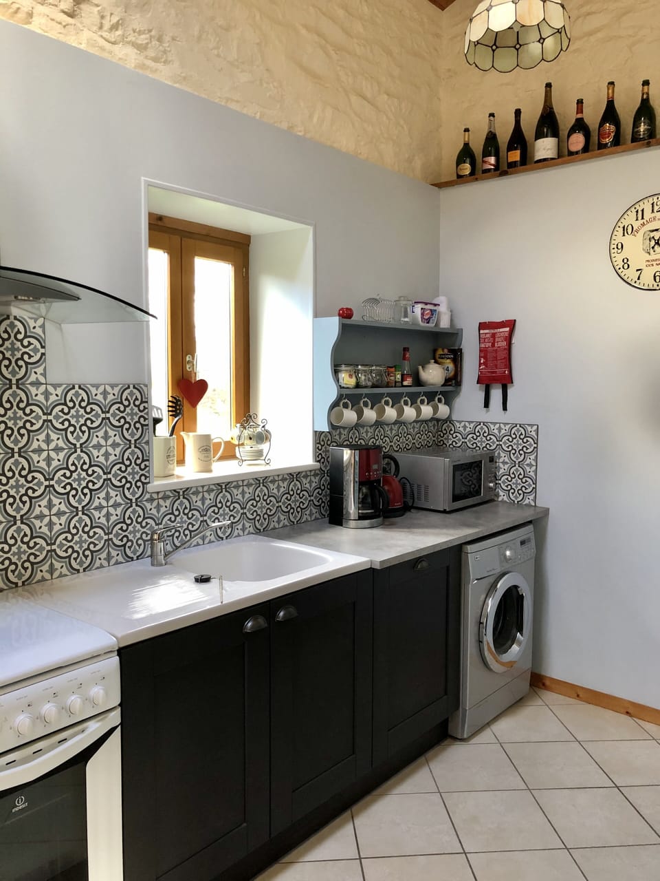 Kitchen ...Freshly renovated 2020  with Dishwasher and Washing Machine