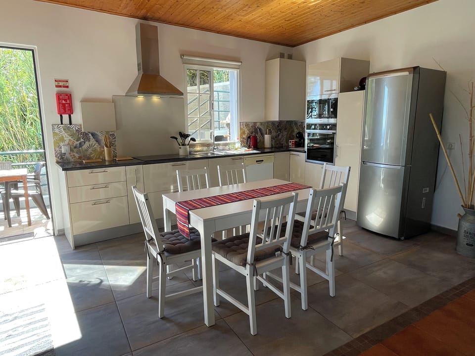 2nd floor dinning kitchen - with outside BBQ