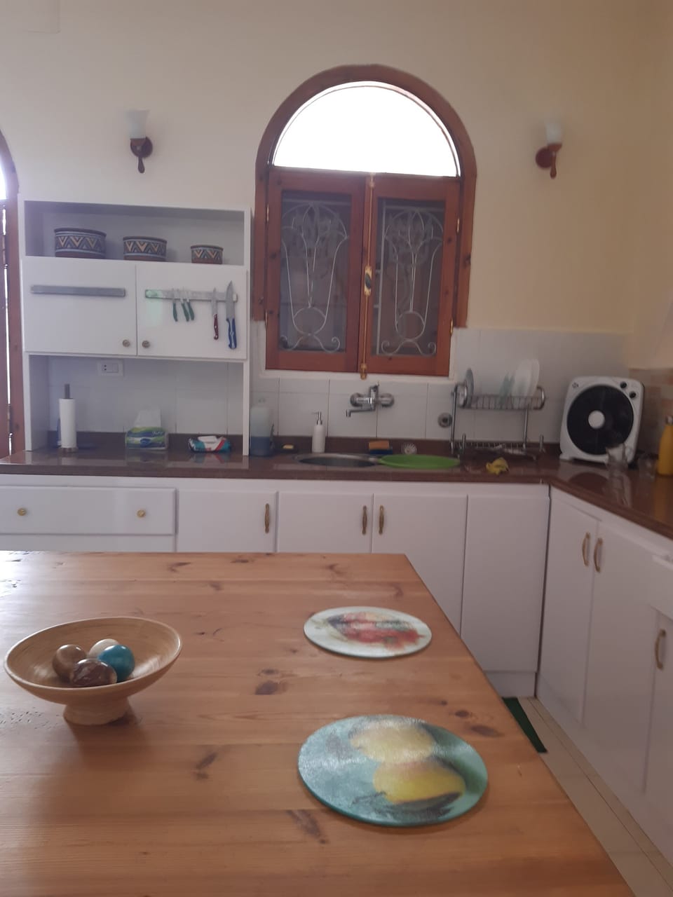 Well equipped kitchen