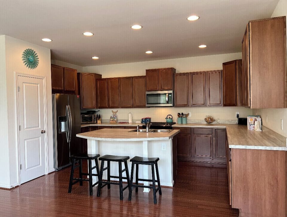 Kitchen with new stainless steel appliances!
