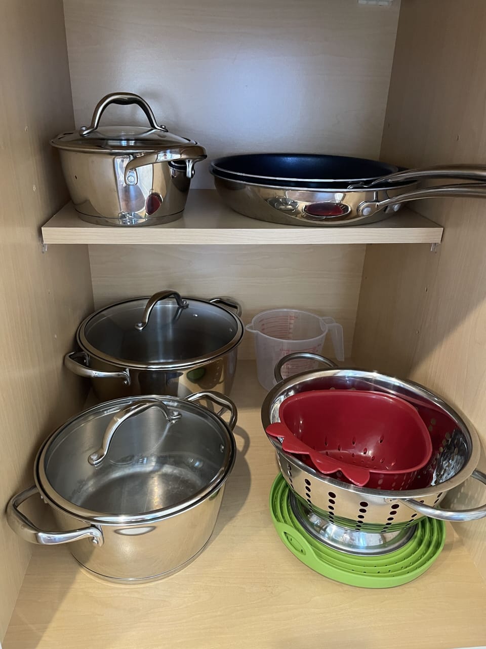 Plenty of quality stainless steel cookware.