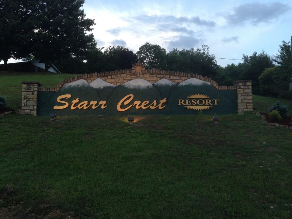 A Mountain Paradise - located in Starr Crest Resort
