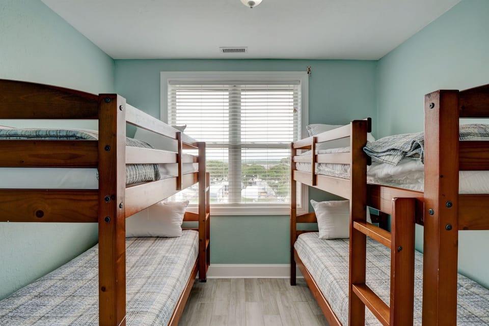 Bunk Room
