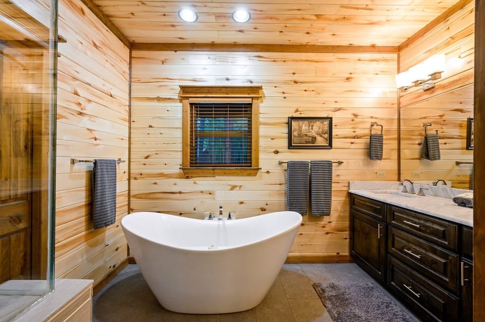 Master Bath-Downstairs