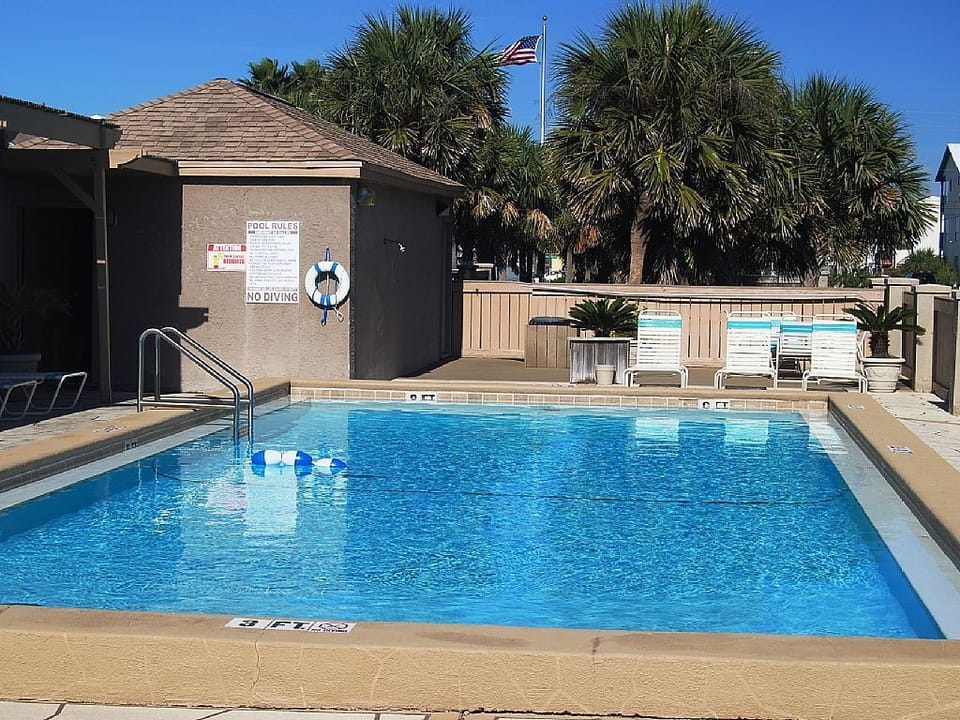 Private heated pool for our complex. Pool is heated March-Oct and Thanksgiving
