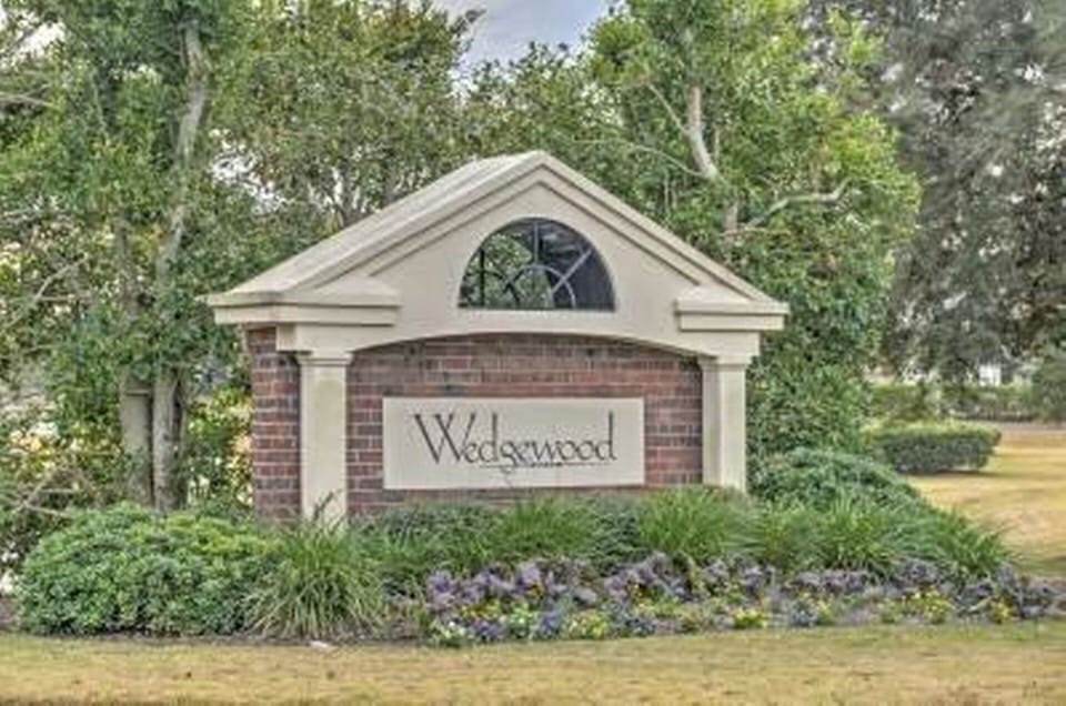 Sign on Waterview Drive