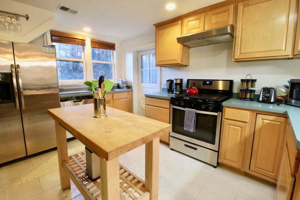 The kitchen has a dishwasher, garbage disposal and plenty of appliances.